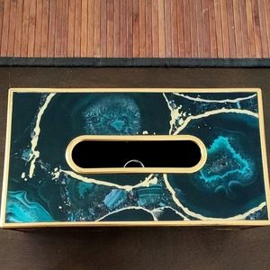 Tissue box holder